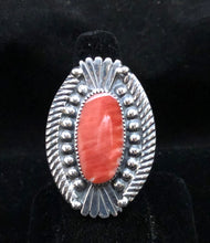 Load image into Gallery viewer, Spiney Oyster Sterling Silver Ring

