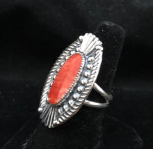 Load image into Gallery viewer, Spiney Oyster Sterling Silver Ring
