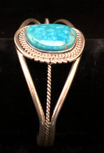 Load image into Gallery viewer, Turquoise steling silver cuff bracelet

