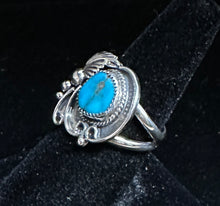Load image into Gallery viewer, Turquoise sterling Silver Ring
