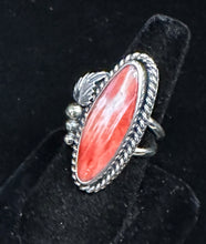 Load image into Gallery viewer, Spiney Oyster Sterling Silver Ring
