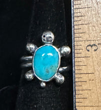 Load image into Gallery viewer, Turquoise Sterling Silver Turtle Ring
