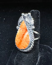 Load image into Gallery viewer, Spiny Oyster Sterling Silver Ring
