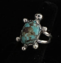 Load image into Gallery viewer, Turquoise Sterling Silver Turtle Ring
