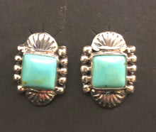 Load image into Gallery viewer, Turquoise sterling silver earring
