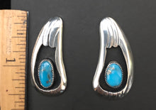 Load image into Gallery viewer, Turquoise sterling silver earrings
